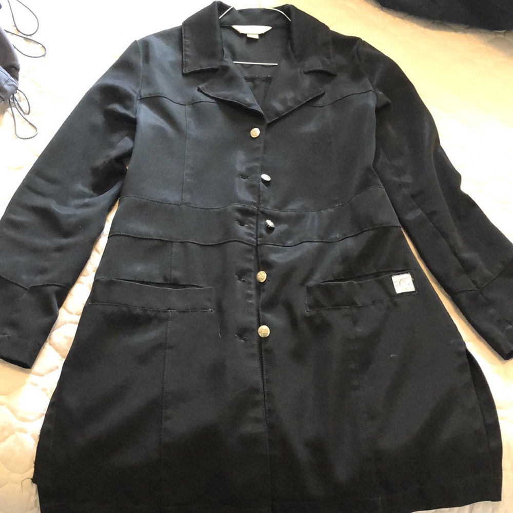 Scrub coat by Cira